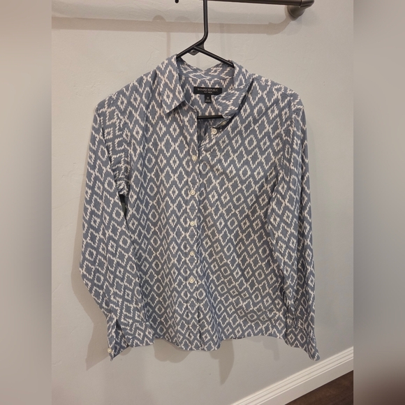 Banana Republic Soft-Wash Ikat Chambray Shirt - Picture 4 of 5